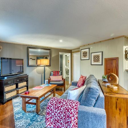 Cozy Coleman St. Cottage Bethel Esterno foto